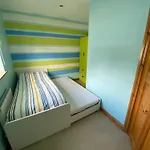Rockside Sleeps 6, Jacuzzi Bath, Walk To Rock Of *