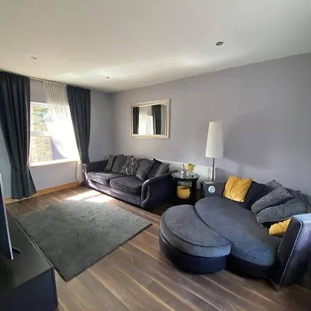 Rockside Sleeps 7, Jacuzzi Bath, Walk To Rock Of * كاشيل