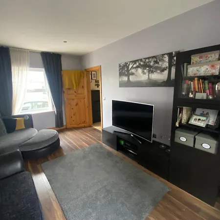 Villa Rockside Sleeps 7, Jacuzzi Bath, Walk To Rock Of Cashel (Tipperary)