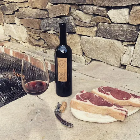 Rockside Sleeps 7, Jacuzzi Bath, Walk To Rock Of Villa *