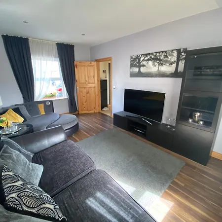 Villa Rockside Sleeps 6, Jacuzzi Bath, Walk To Rock Of *
