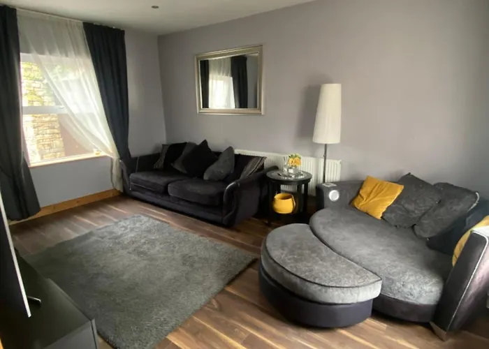 Rockside Sleeps 7, Jacuzzi Bath, Walk To Rock Of كاشيل