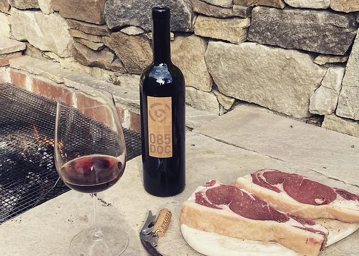 Rockside Sleeps 7, Jacuzzi Bath, Walk To Rock Of Villa *