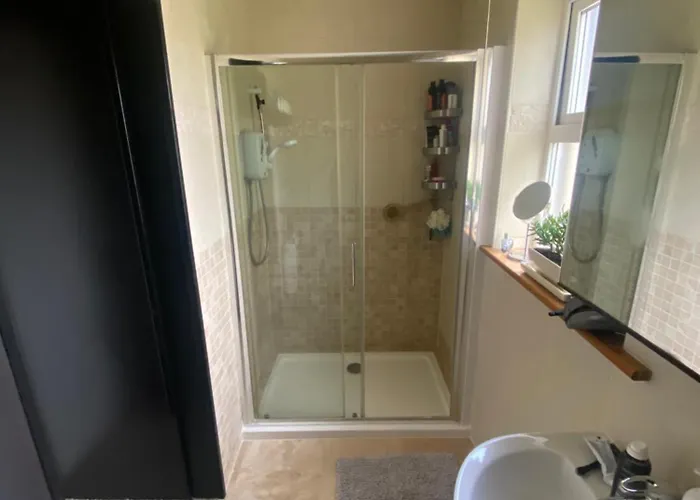 Rockside Sleeps 7, Jacuzzi Bath, Walk To Rock Of Villa